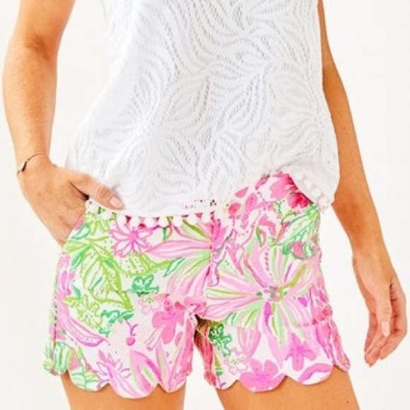 Sold Lilly Pulitzer Buttercup Short 